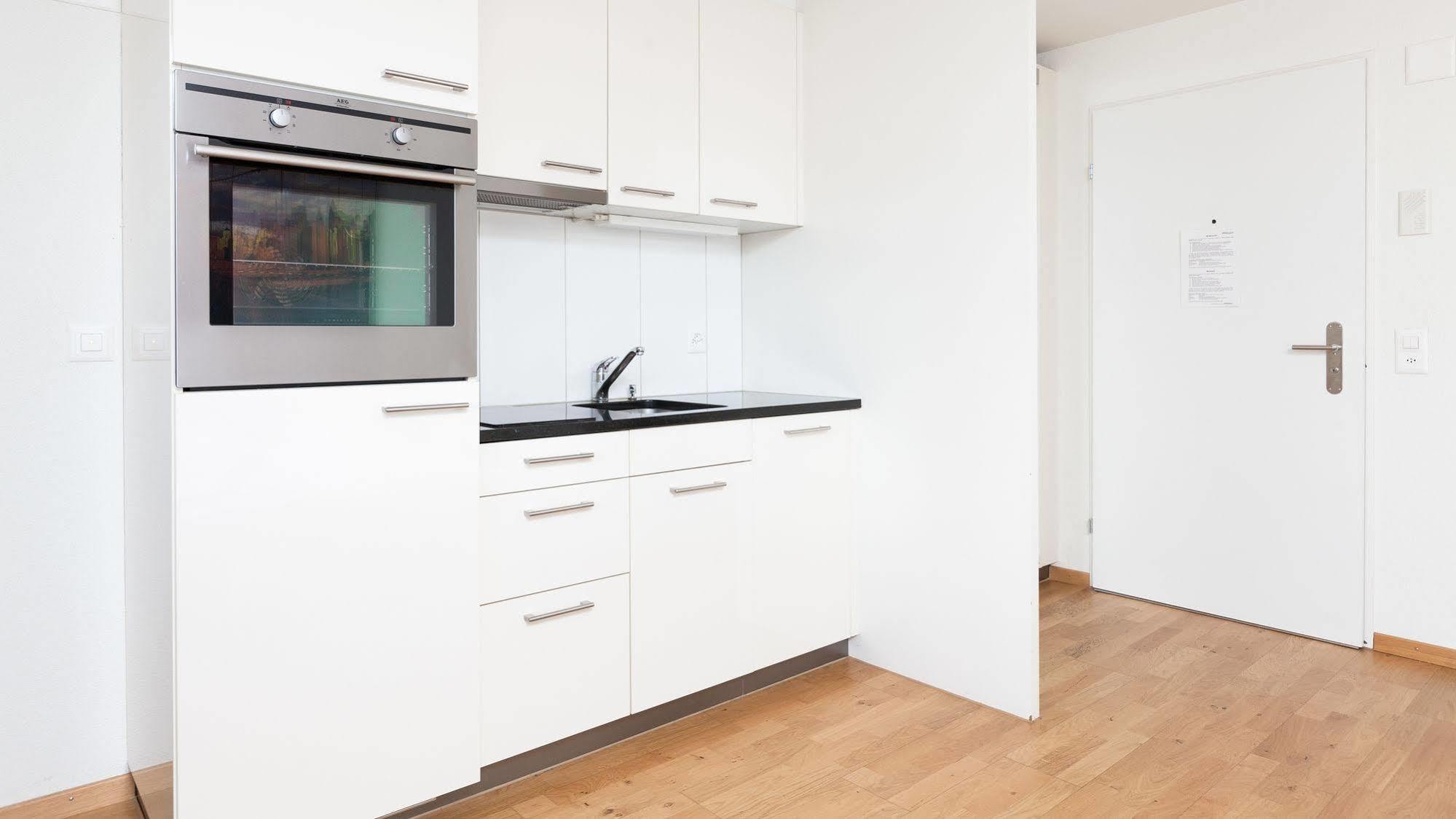 Swiss Star Apartments - Contactless Self Check-In Zurich Bagian luar foto